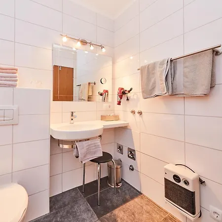 Liva C Apartment
